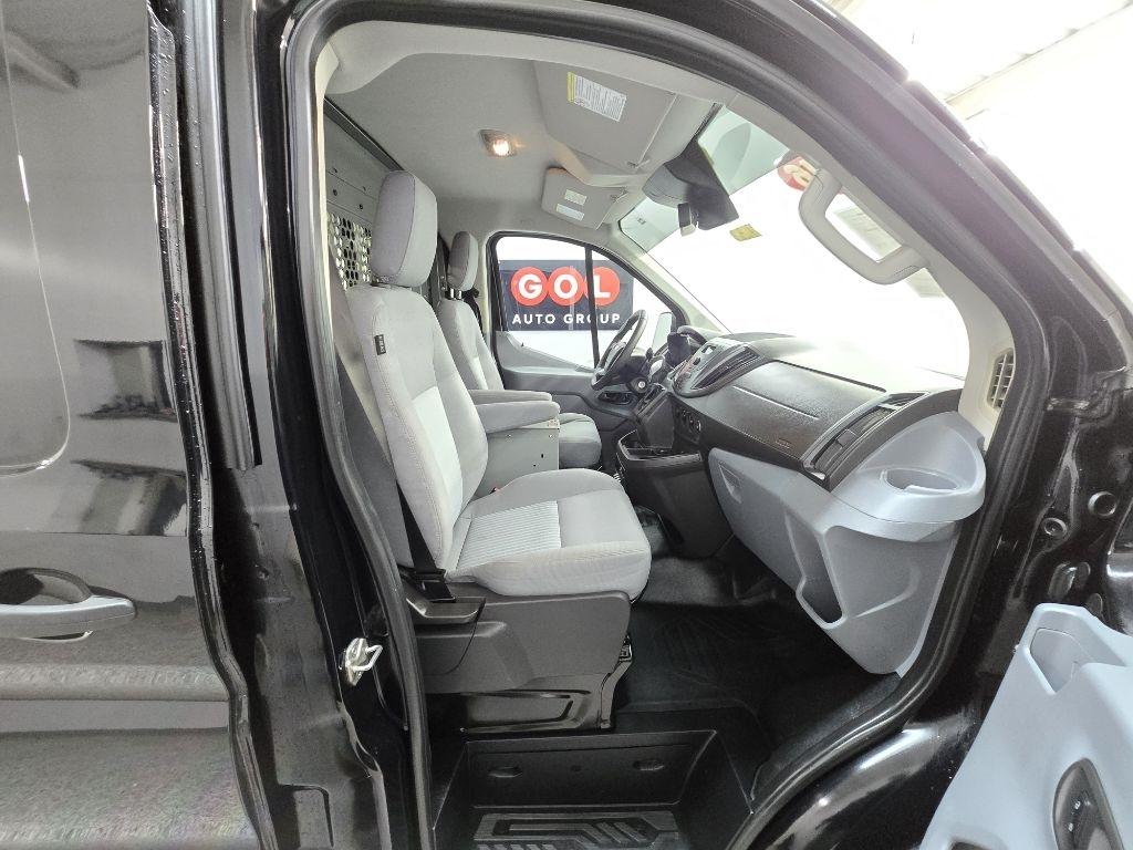 Ford Transit 250 Van Low Roof w/Sliding Pass. 148-in. WB 2016