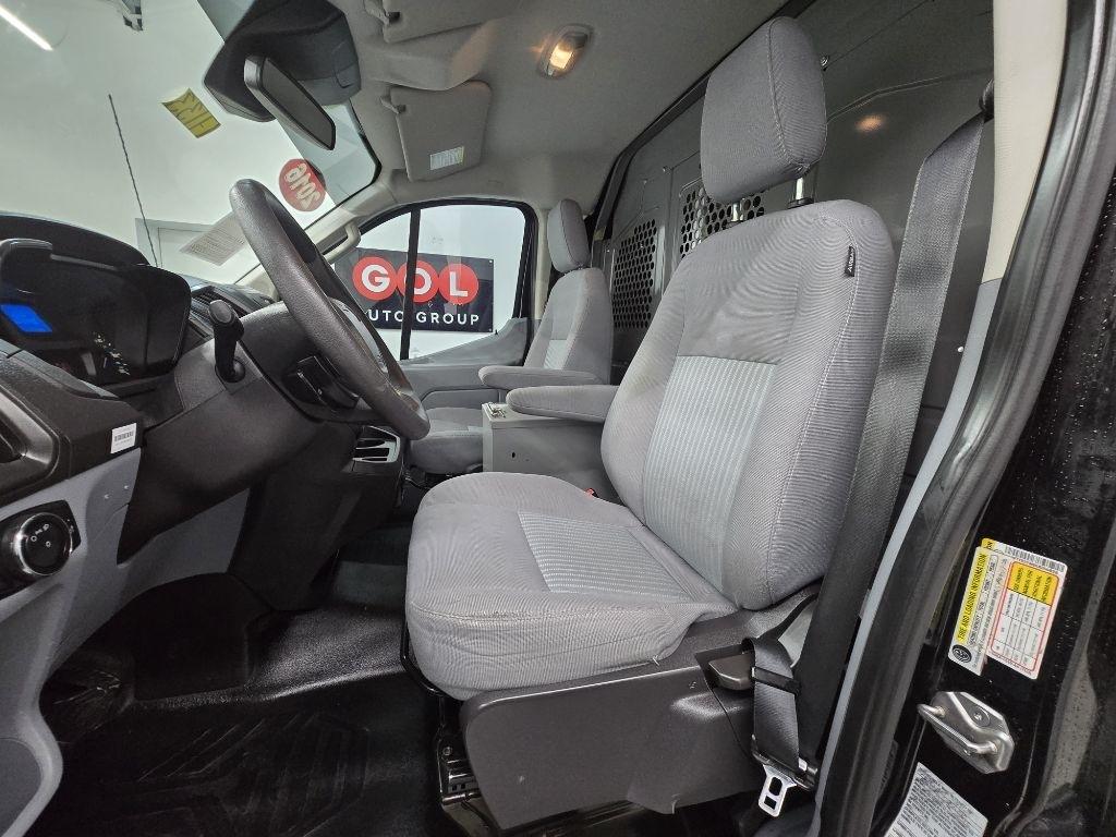 Ford Transit 250 Van Low Roof w/Sliding Pass. 148-in. WB 2016