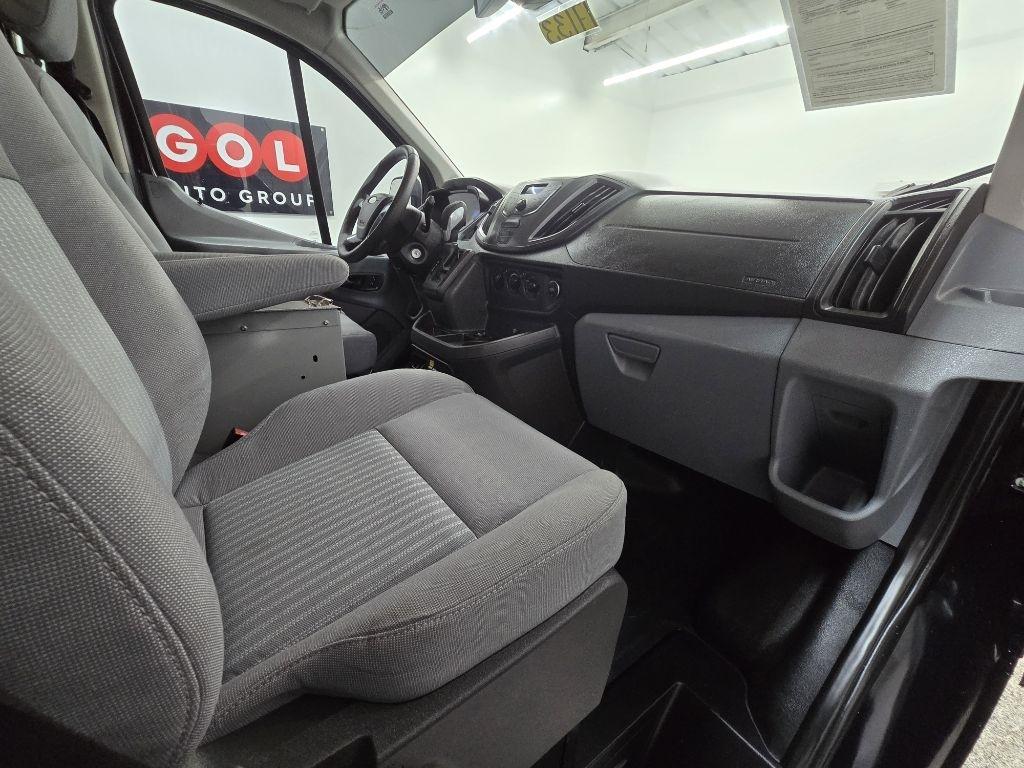 Ford Transit 250 Van Low Roof w/Sliding Pass. 148-in. WB 2016