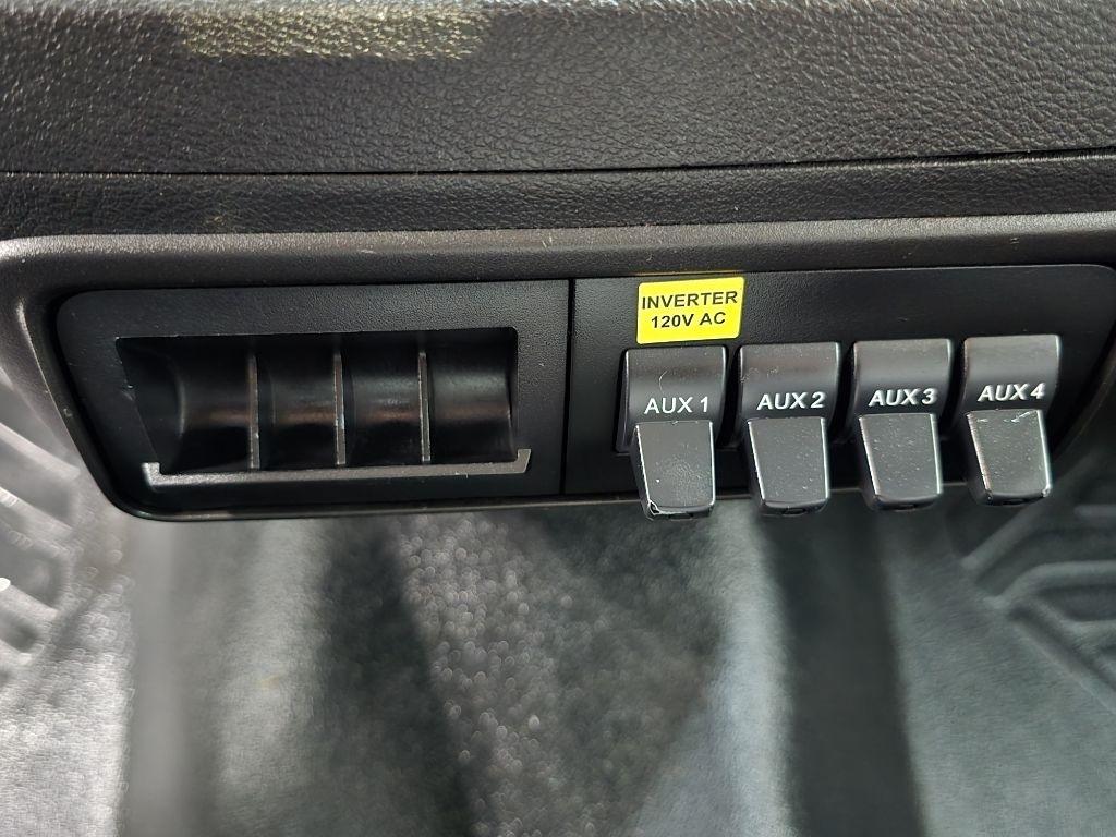 Ford Transit 250 Van Low Roof w/Sliding Pass. 148-in. WB 2016