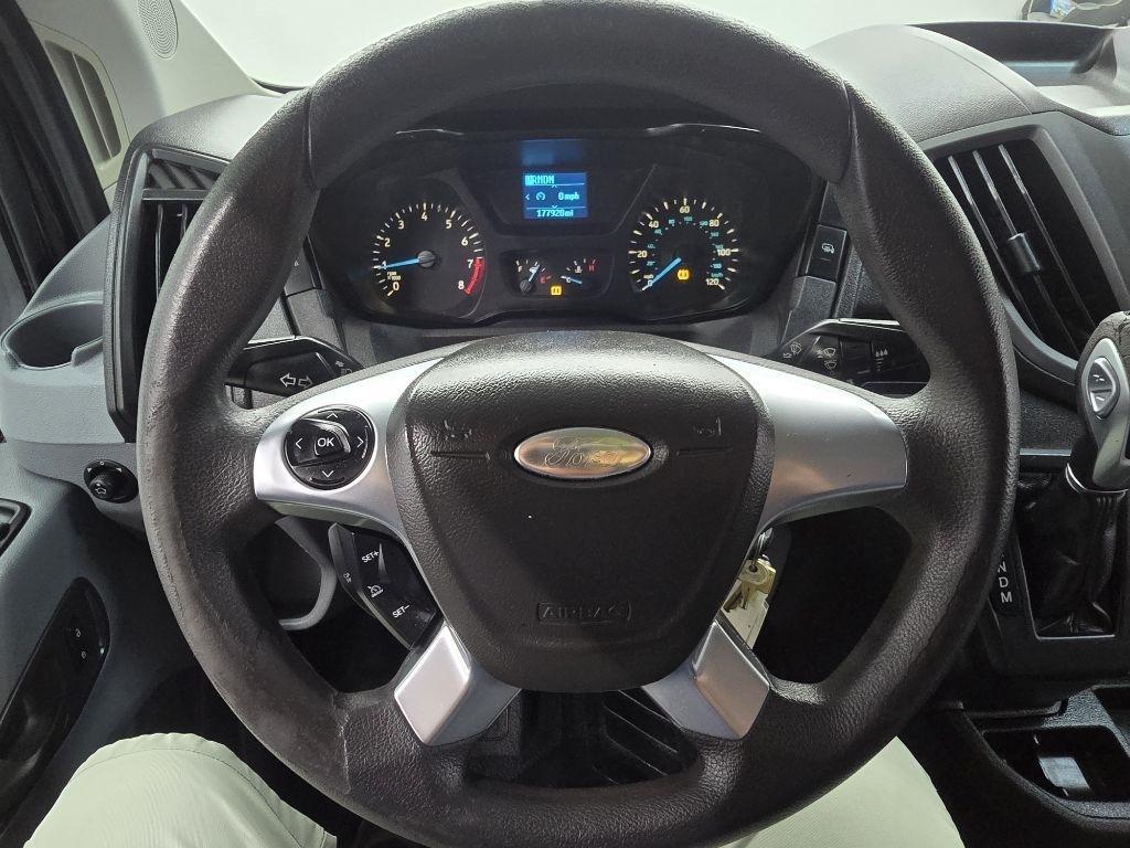 Ford Transit 250 Van Low Roof w/Sliding Pass. 148-in. WB 2016