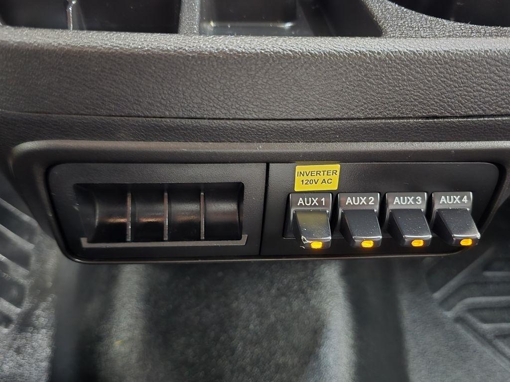 Ford Transit 250 Van Low Roof w/Sliding Pass. 148-in. WB 2016