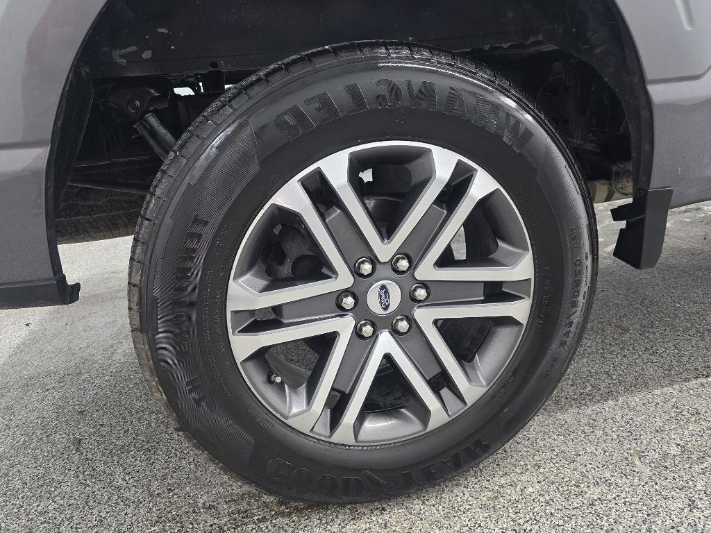 Ford F-150 STX 2WD 2021