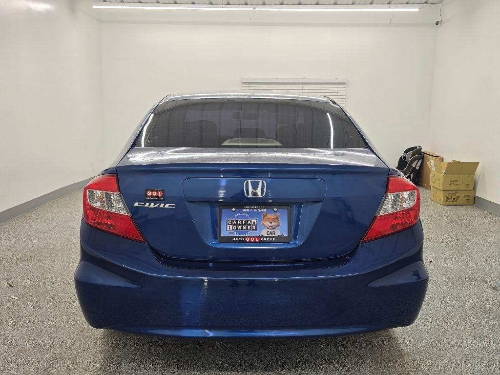 Honda Civic LX Sedan 5-Speed AT 2012