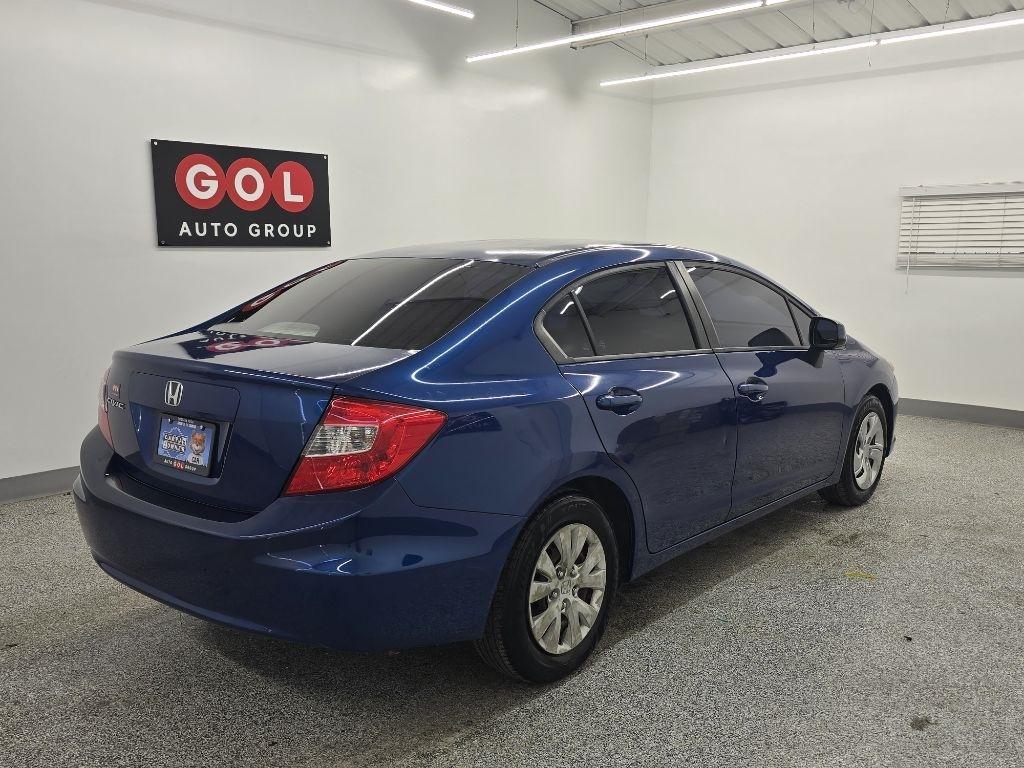 Honda Civic LX Sedan 5-Speed AT 2012