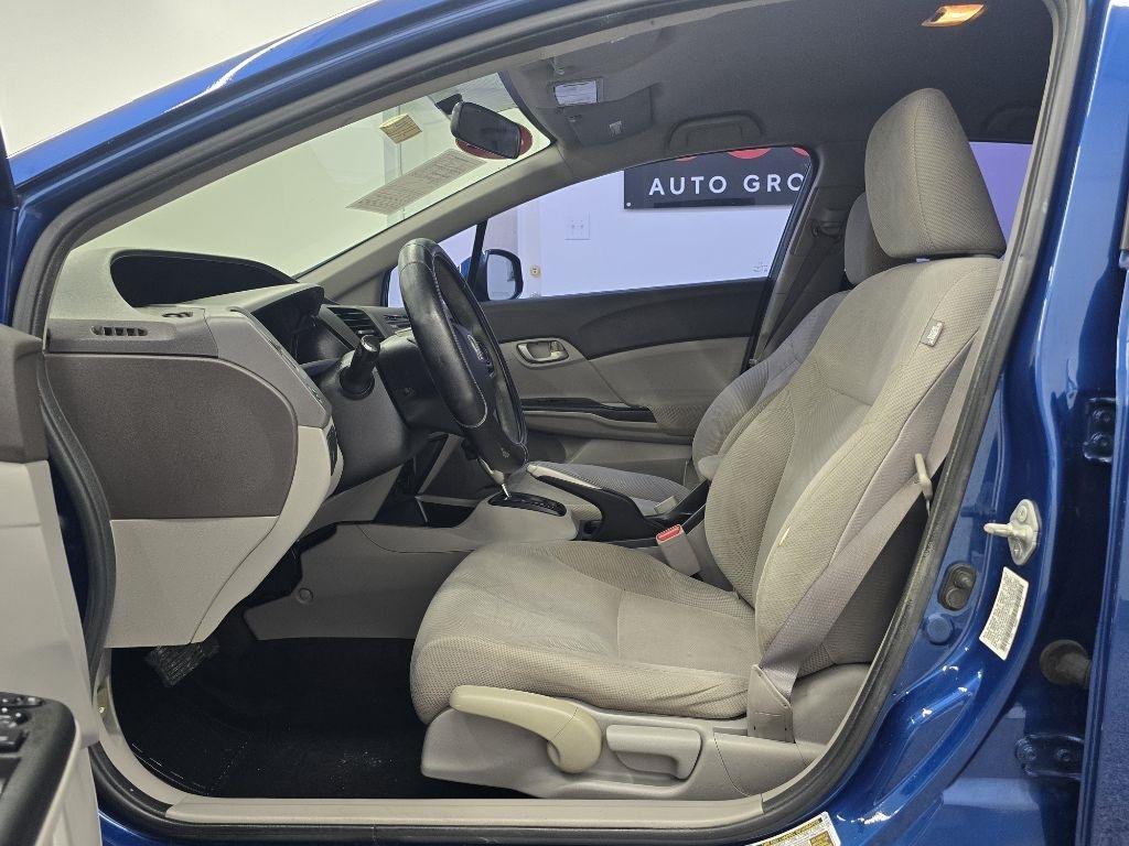Honda Civic LX Sedan 5-Speed AT 2012