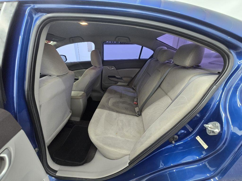 Honda Civic LX Sedan 5-Speed AT 2012