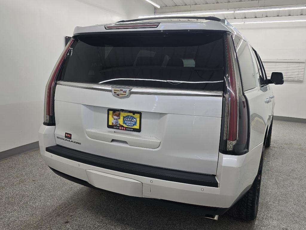 Cadillac Escalade Premium 2WD 2016