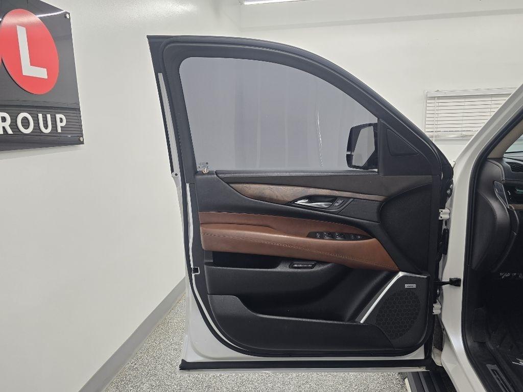 Cadillac Escalade Premium 2WD 2016