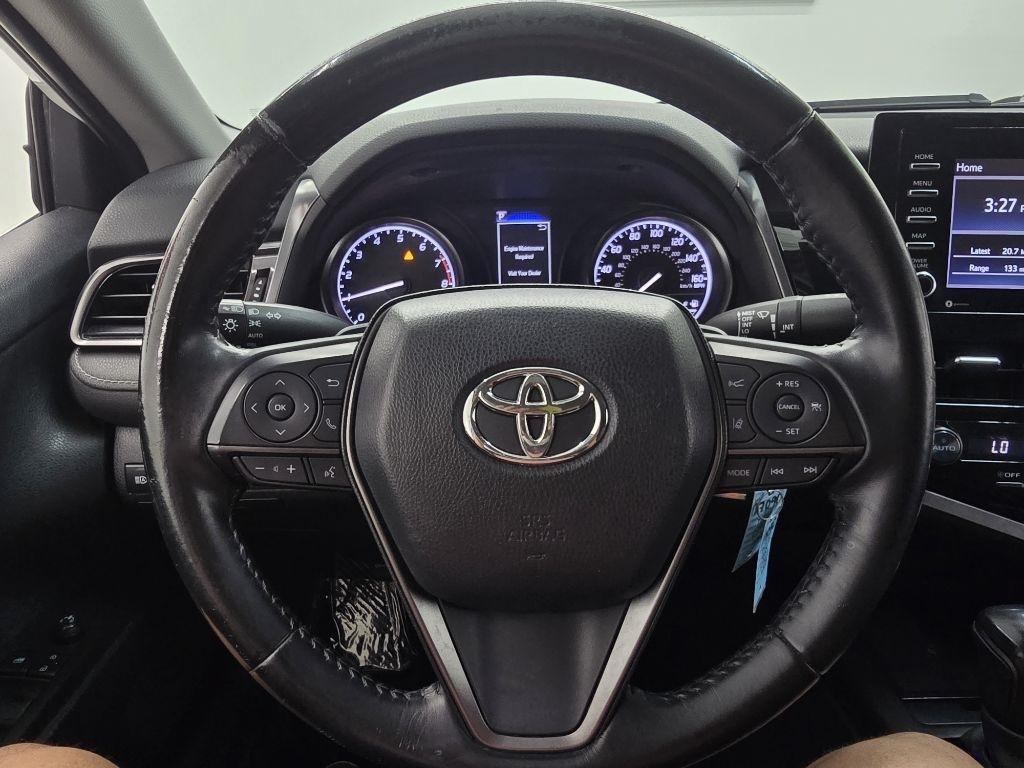 Toyota Camry SE 2021