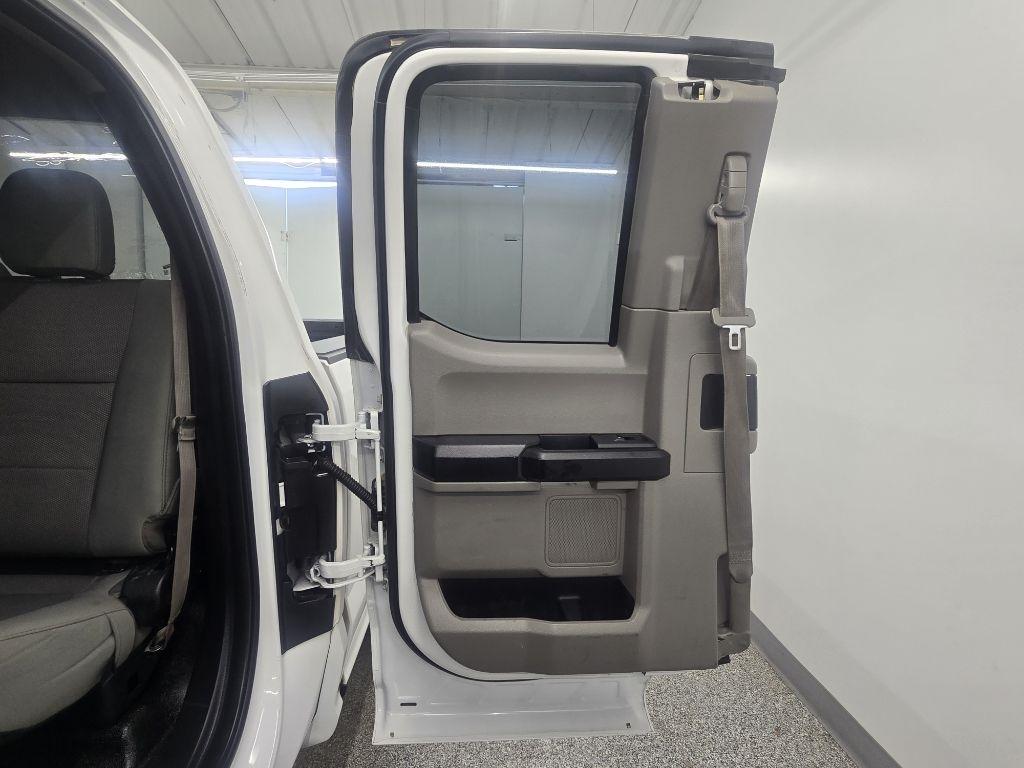 Ford F-250 SD XLT SuperCab Long Bed 4WD 2019