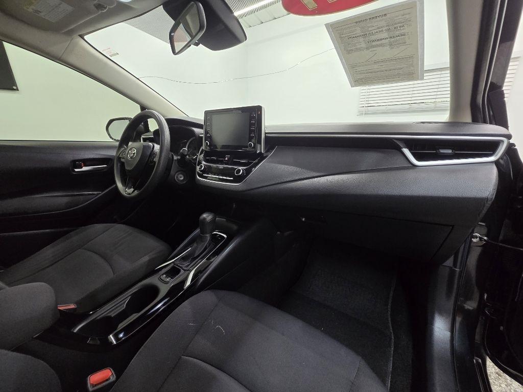 Toyota Corolla LE 2021