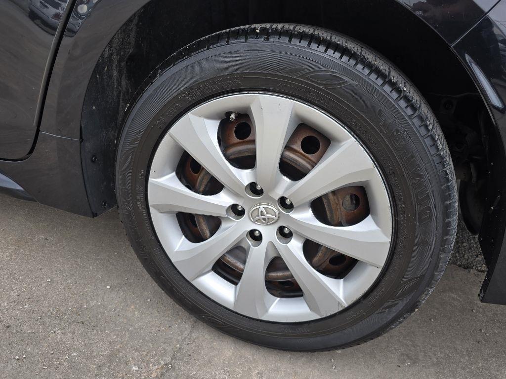 Toyota Corolla LE 2021