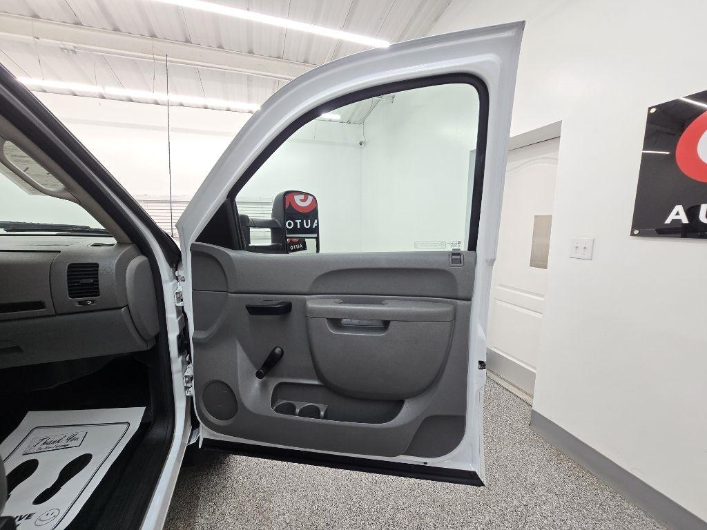 Chevrolet Silverado 3500HD Work Truck Long Box 2WD 2014