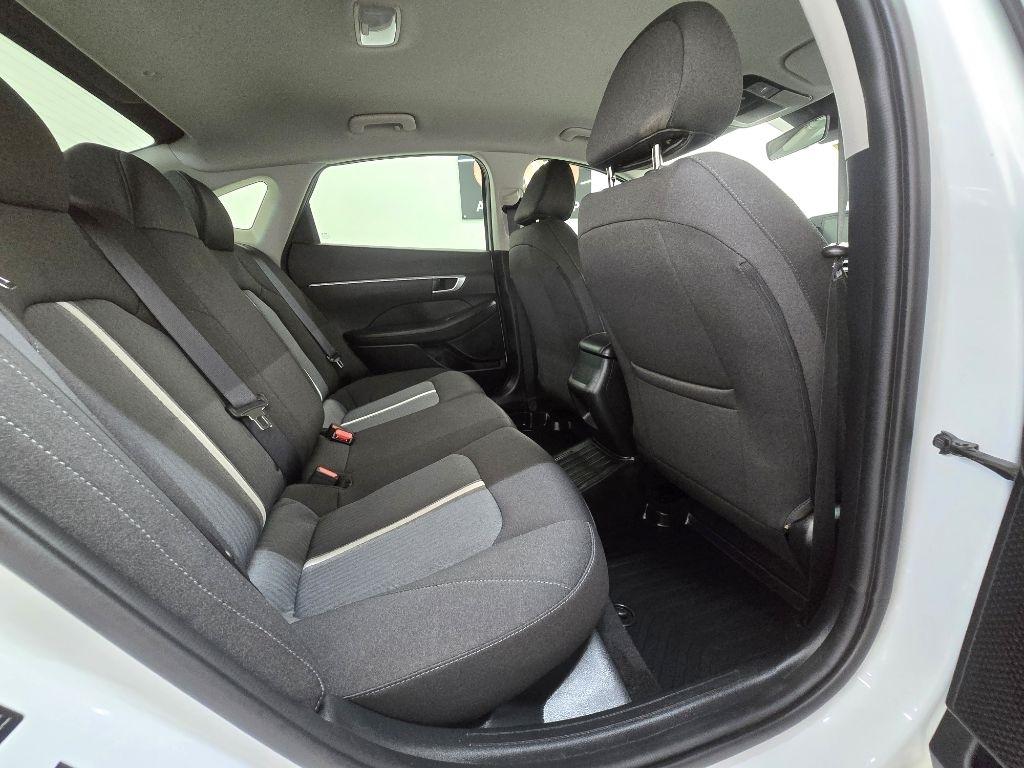 Hyundai Sonata SE 2021