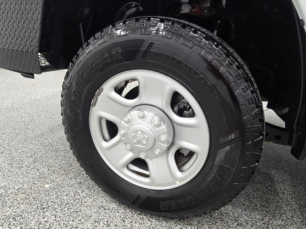 RAM 2500 Tradesman Crew Cab LWB 4WD 2022