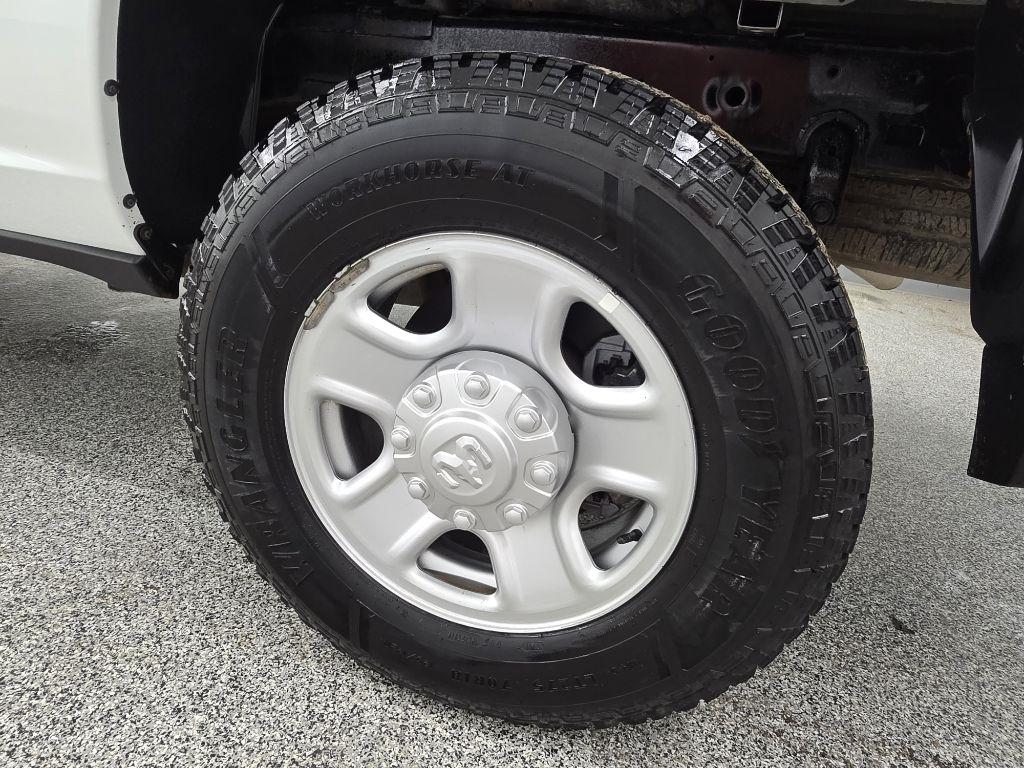 RAM 2500 Tradesman Crew Cab LWB 4WD 2022