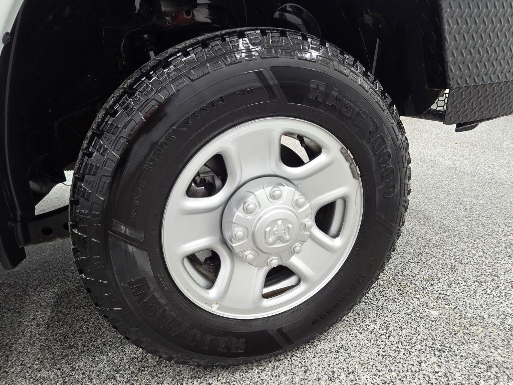 RAM 2500 Tradesman Crew Cab LWB 4WD 2022