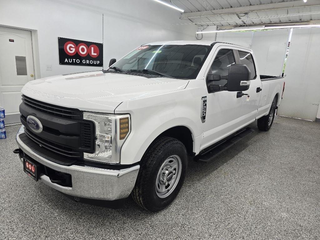 Ford F-250 SD Lariat Crew Cab 2WD 2019