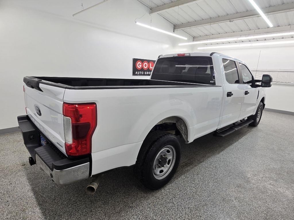 Ford F-250 SD Lariat Crew Cab 2WD 2019