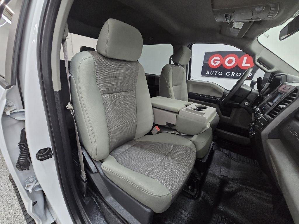 Ford F-250 SD Lariat Crew Cab 2WD 2019