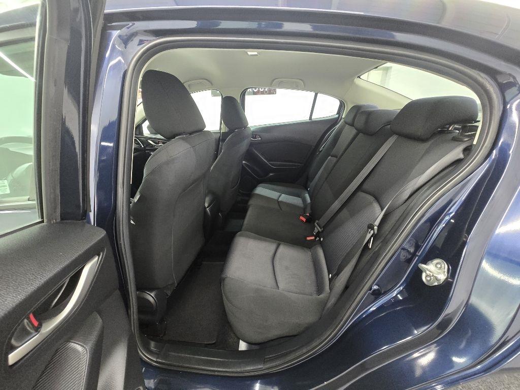 Mazda MAZDA3 i Sport AT 4-Door 2016