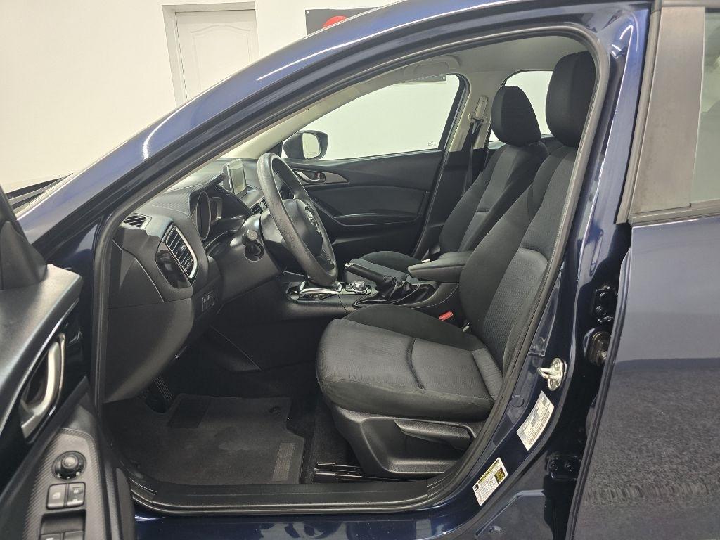 Mazda MAZDA3 i Sport AT 4-Door 2016