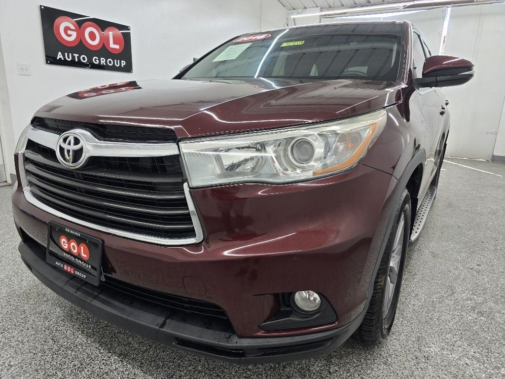 Toyota Highlander LE FWD V6 2016