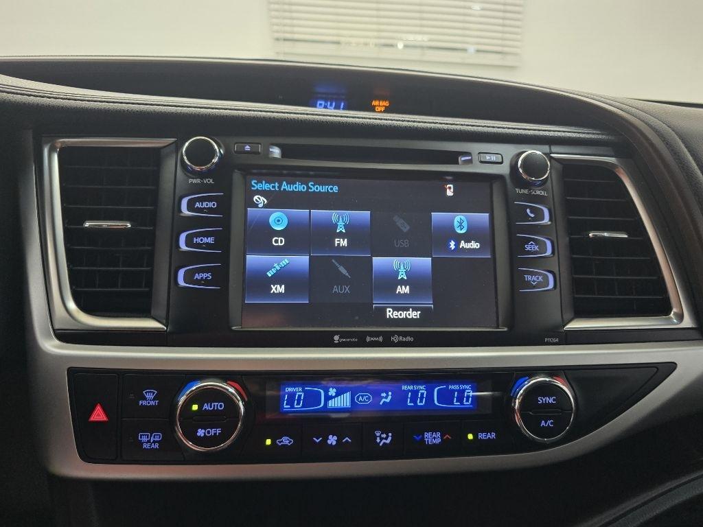 Toyota Highlander LE FWD V6 2016