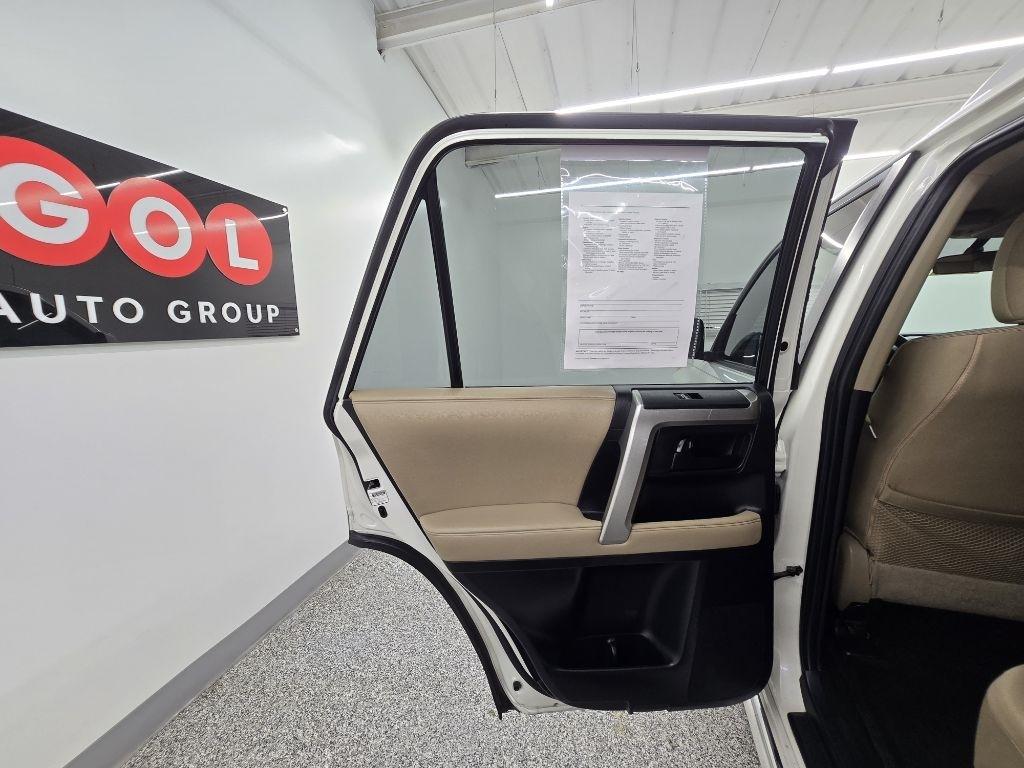 Toyota 4Runner SR5 2WD V6 2010