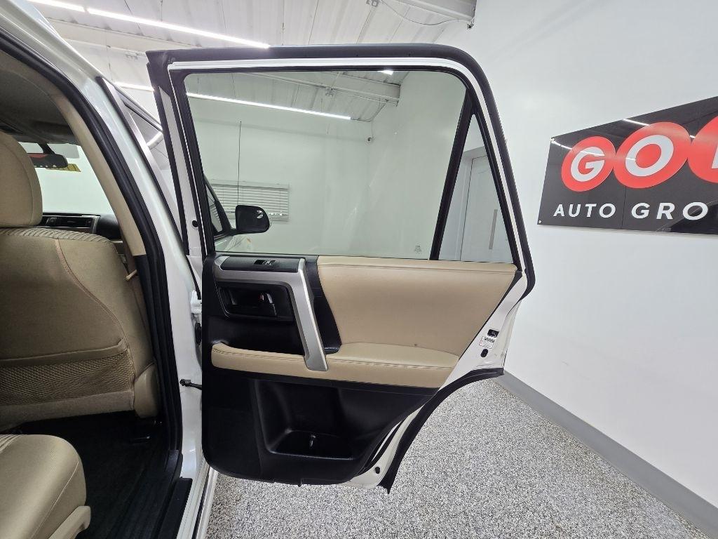 Toyota 4Runner SR5 2WD V6 2010