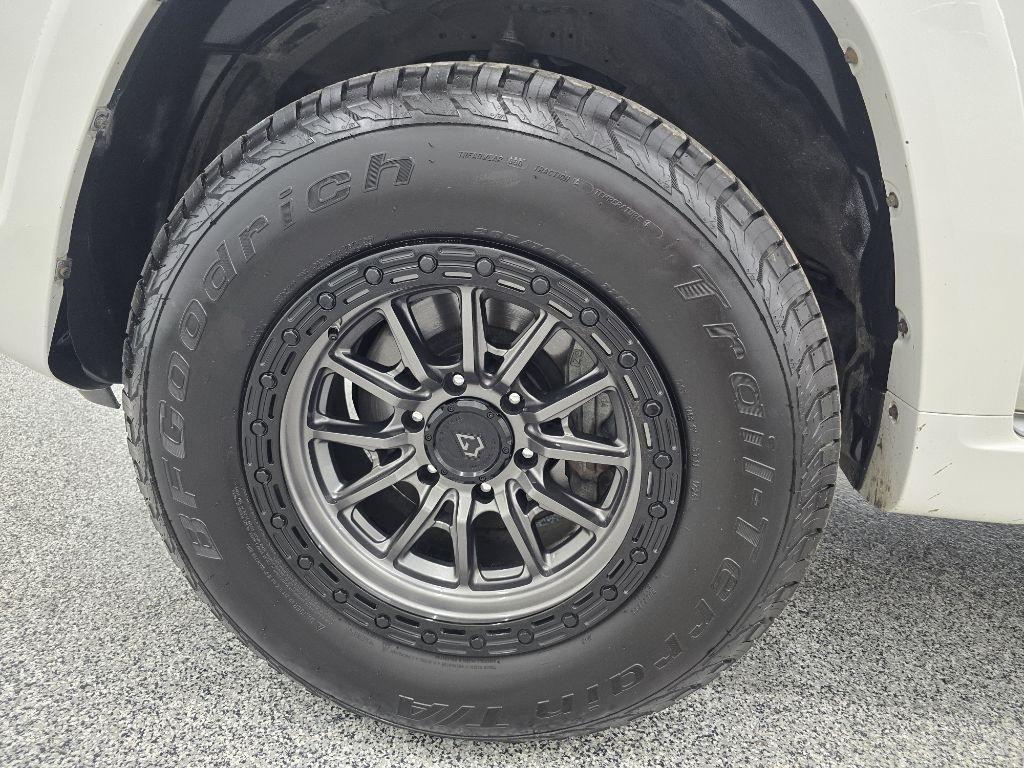 Toyota 4Runner SR5 2WD V6 2010