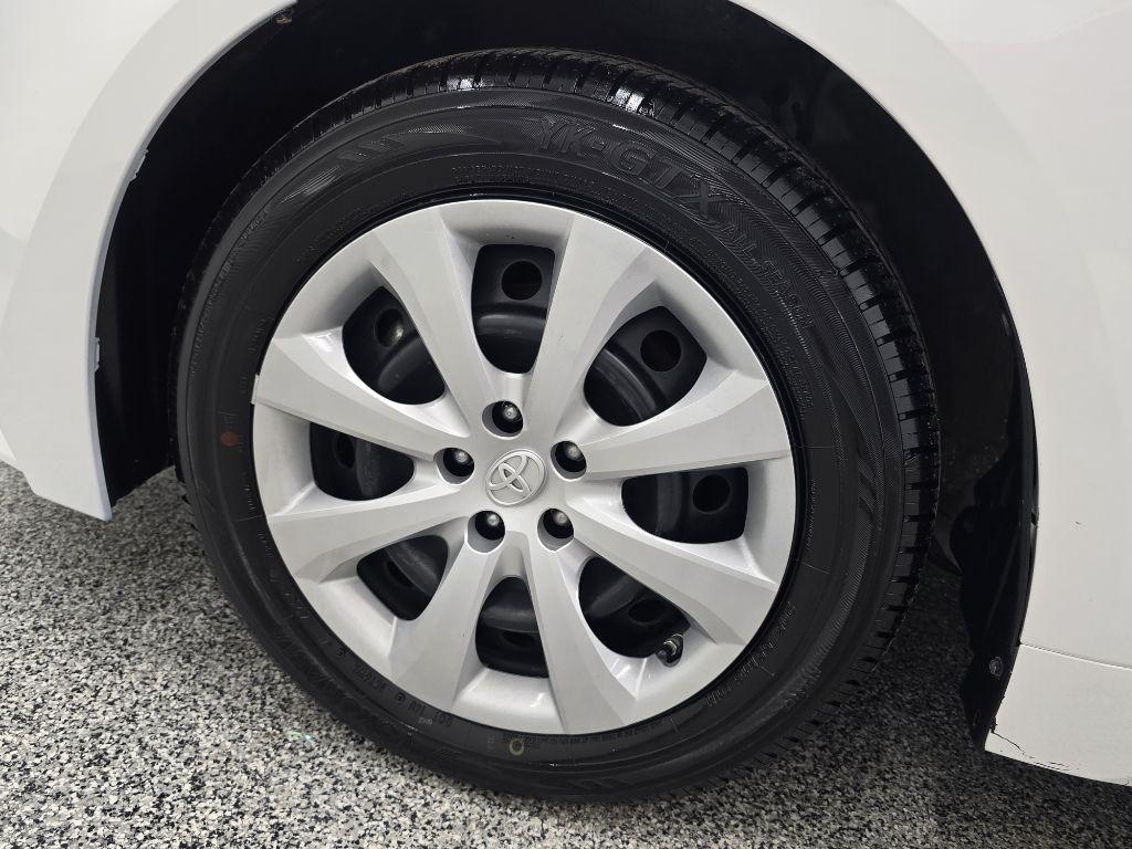 Toyota Corolla LE 2021