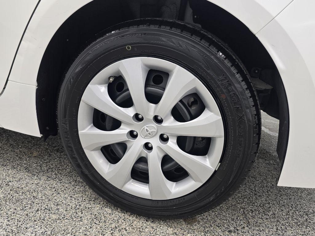 Toyota Corolla LE 2021