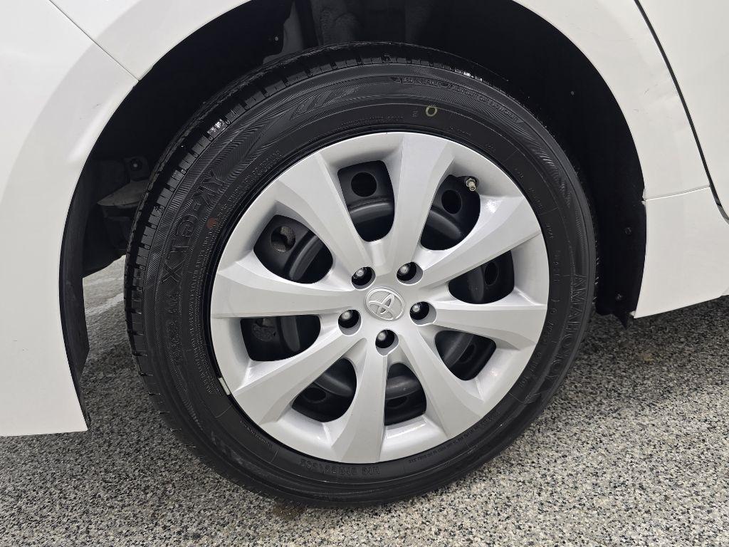 Toyota Corolla LE 2021