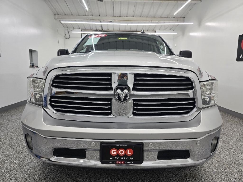 RAM 1500 SLT Crew Cab SWB 2WD 2016