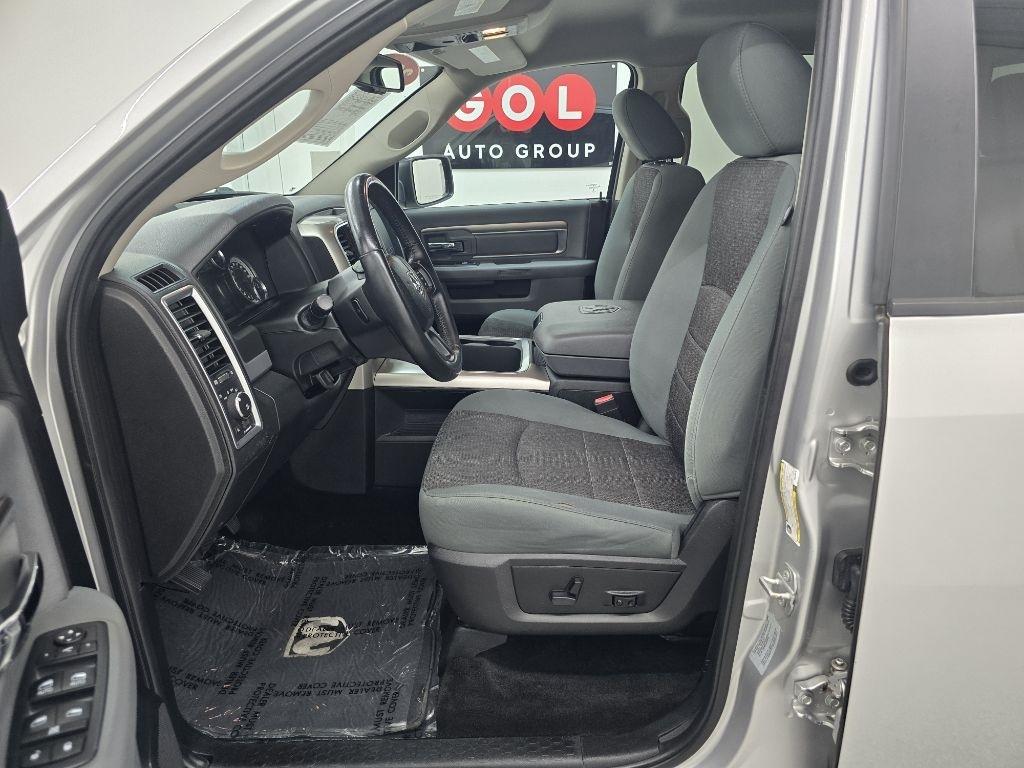 RAM 1500 SLT Crew Cab SWB 2WD 2016