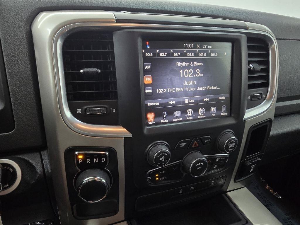 RAM 1500 SLT Crew Cab SWB 2WD 2016