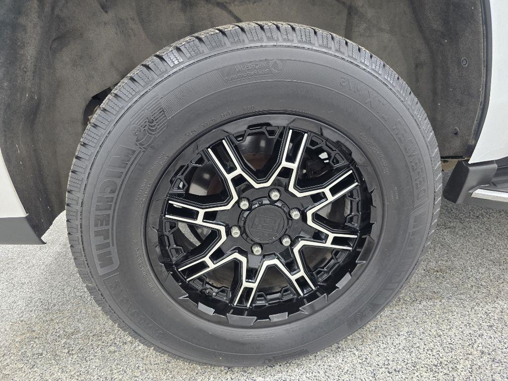 GMC Yukon SLT 2WD 2017