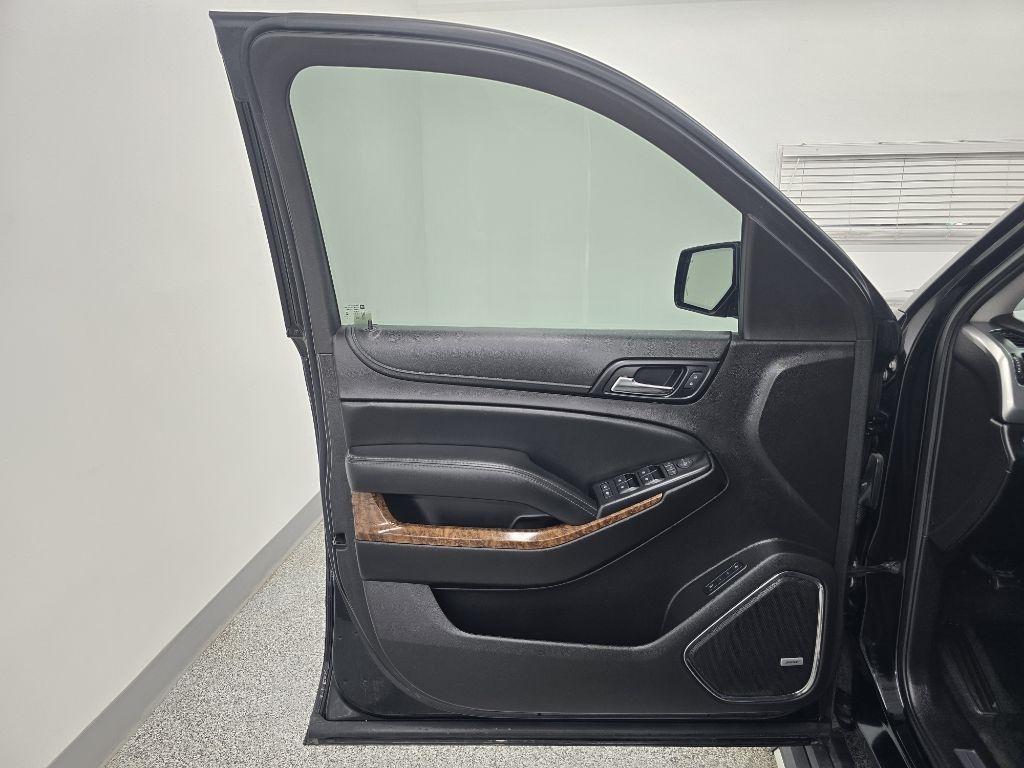 Chevrolet Suburban LTZ 4WD 2016