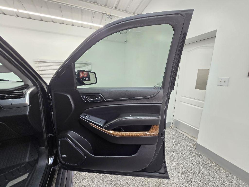 Chevrolet Suburban LTZ 4WD 2016