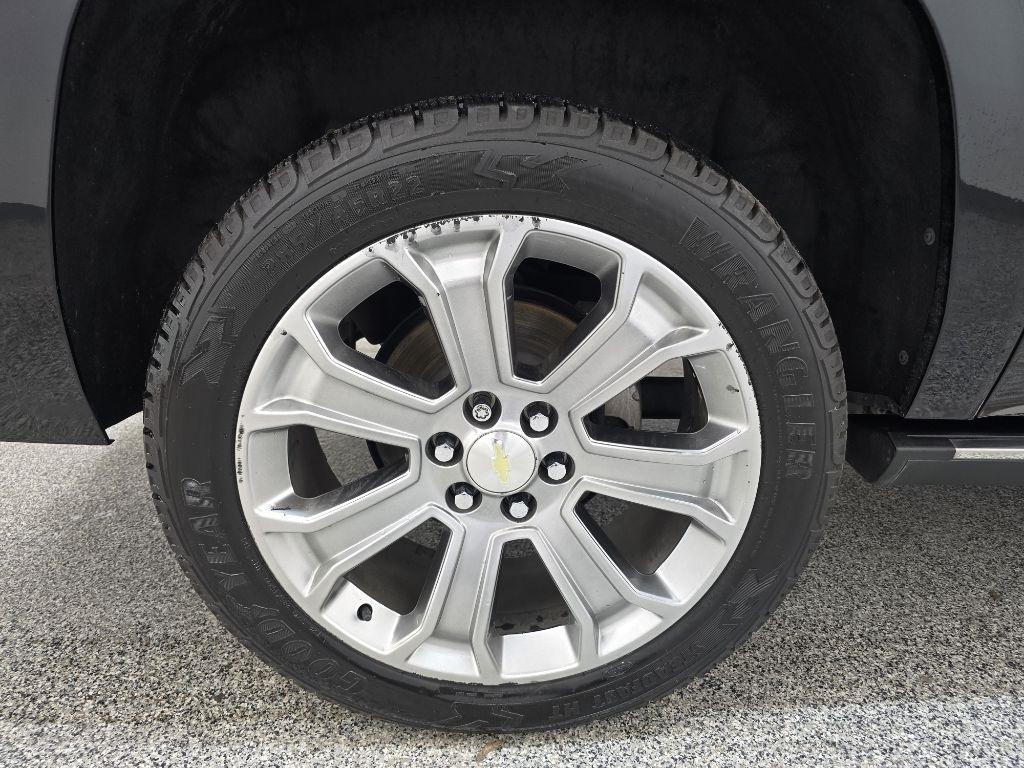 Chevrolet Suburban LTZ 4WD 2016