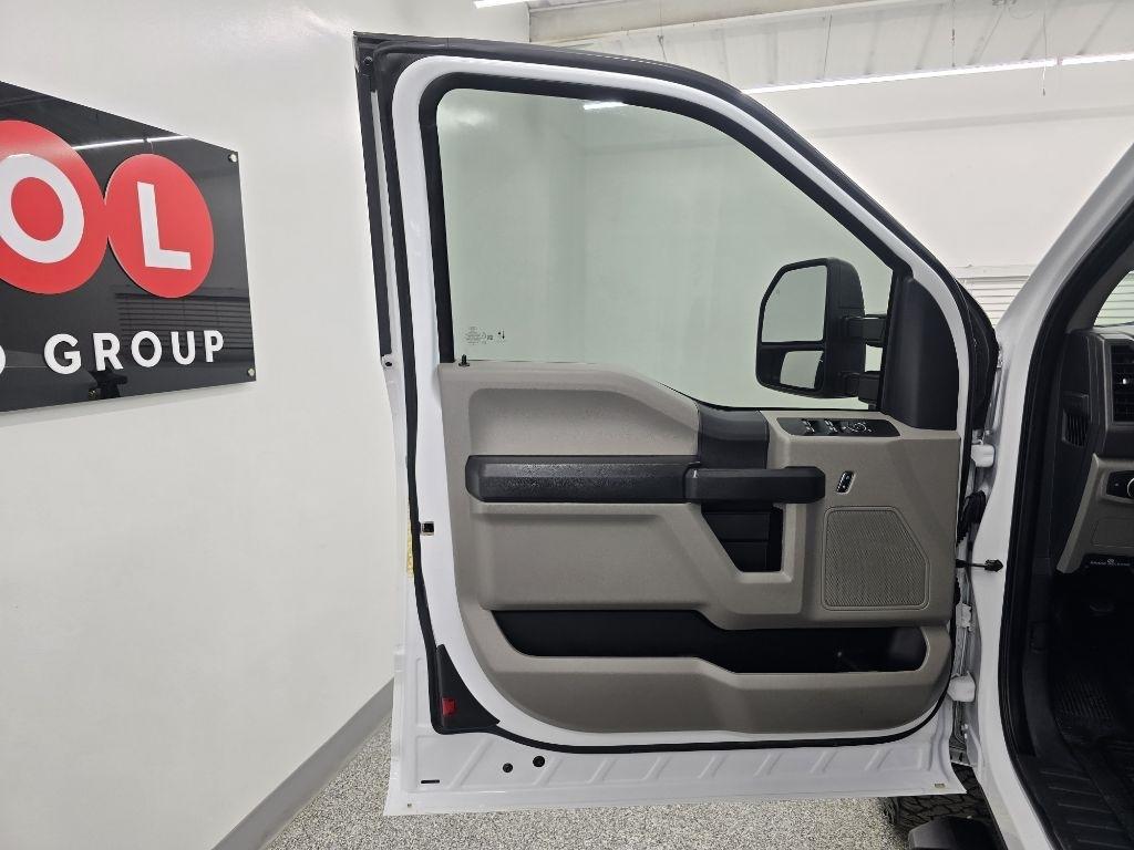 Ford F-250 SD XLT SuperCab Long Bed 4WD 2022