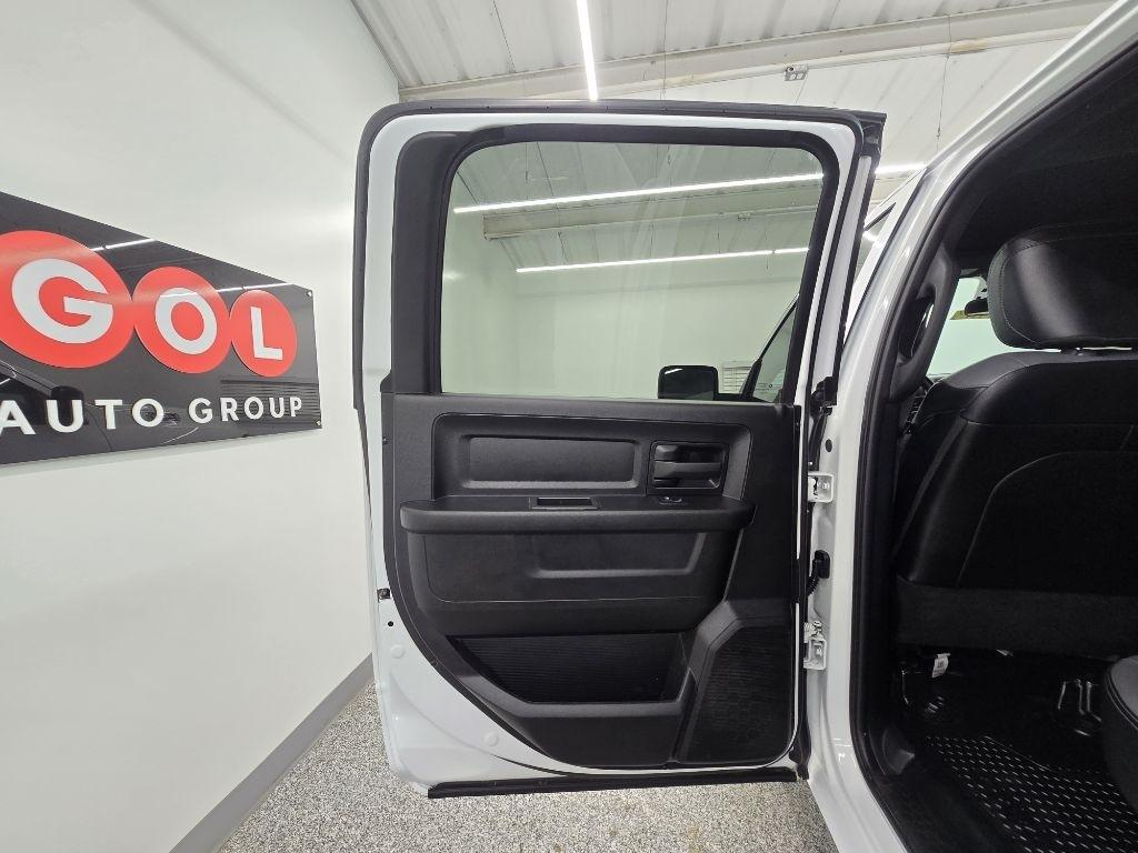 RAM 2500 Tradesman Crew Cab LWB 4WD 2022