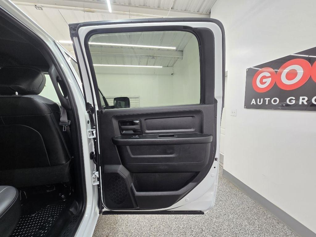 RAM 2500 Tradesman Crew Cab LWB 4WD 2022