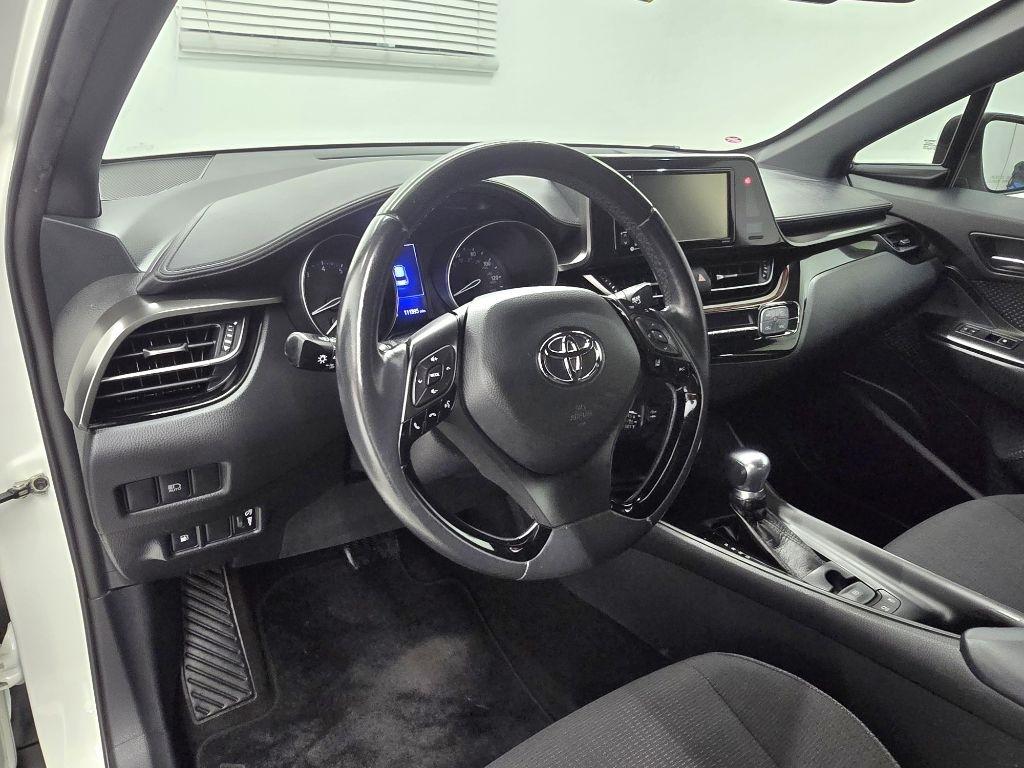 Toyota C-HR XLE 2018