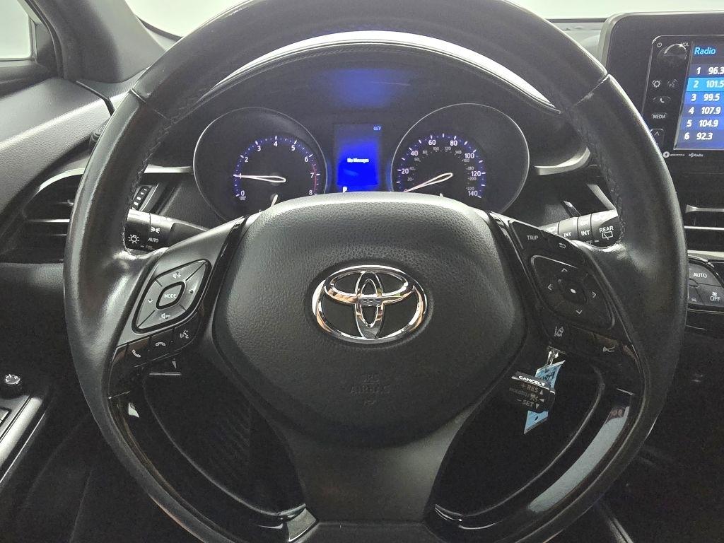 Toyota C-HR XLE 2018