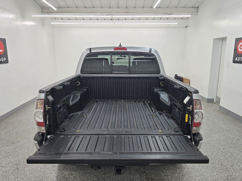 Toyota Tacoma PreRunner Double Cab V6 5AT 2WD 2015