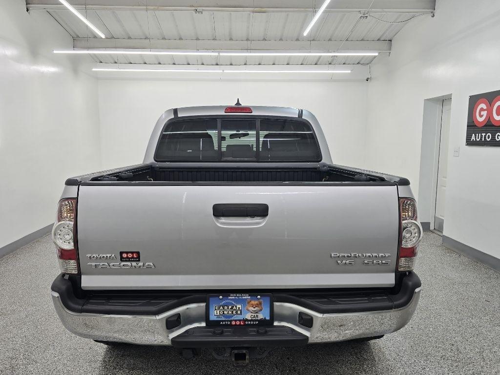 Toyota Tacoma PreRunner Double Cab V6 5AT 2WD 2015