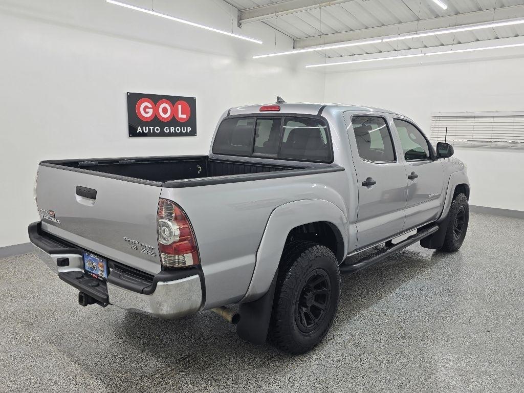 Toyota Tacoma PreRunner Double Cab V6 5AT 2WD 2015